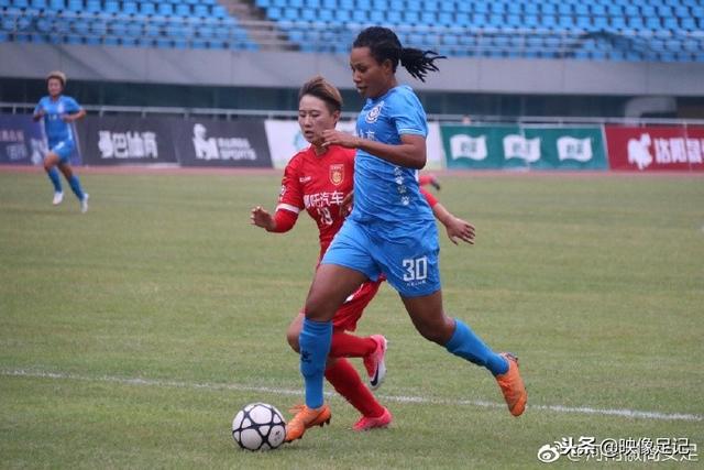 拜仁提前四轮卫冕德甲 向“六冠王”迈进